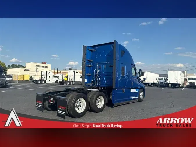 2021 FREIGHTLINER CA126