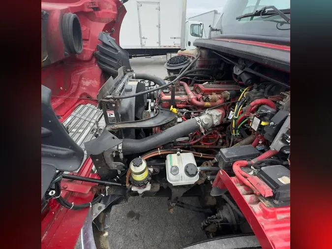 2019 FREIGHTLINER M2 106