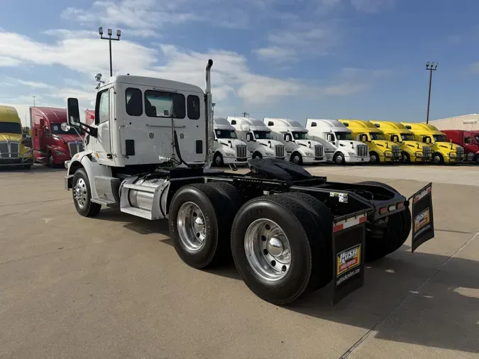 2020 Peterbilt 567