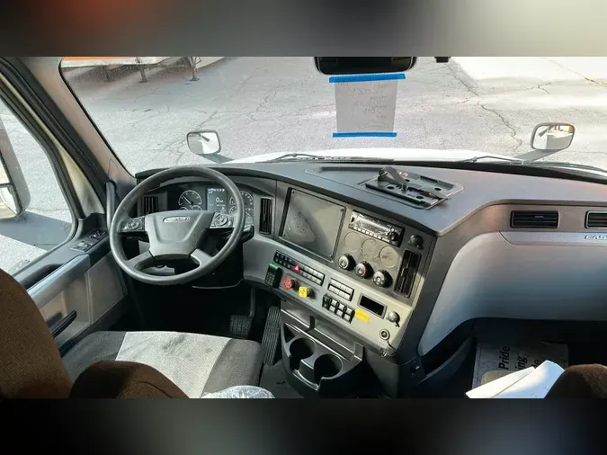 2022 Freightliner Cascadia