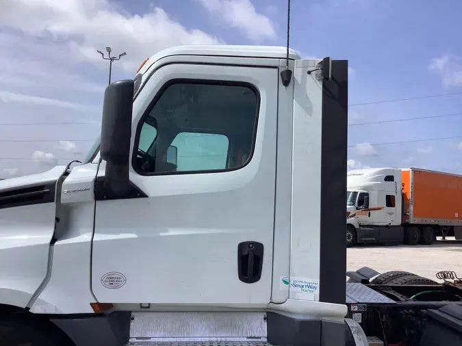 2019 Freightliner Cascadia 126f71717042ec6001c2bb443eb49d4d948