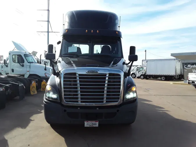 2019 FREIGHTLINER/MERCEDES CASCADIA 125