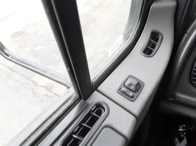 2018 FREIGHTLINER/MERCEDES M2 106f71c03ad3a792895529bad90fa6c0150