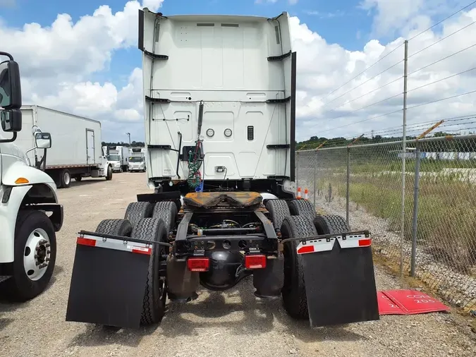 2020 NAVISTAR INTERNATIONAL LT625 SLPR CAB