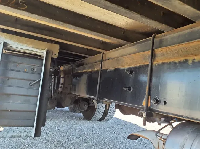 2018 FREIGHTLINER M2 106