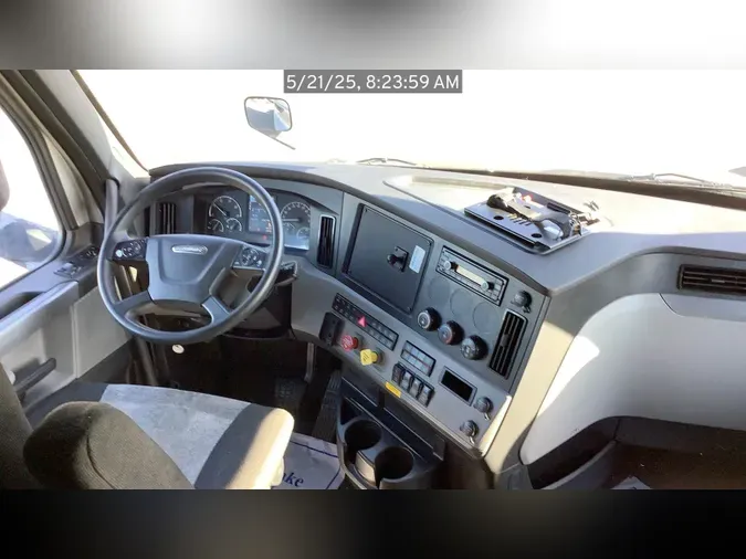 2021 Freightliner Cascadia