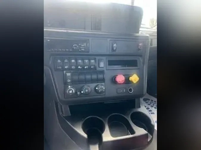 2019 International LT625