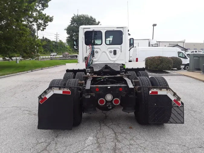 2017 FREIGHTLINER/MERCEDES CASCADIA 125