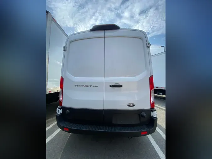 2019 FORD MOTOR COMPANY TRANSIT 250 MED ROOF