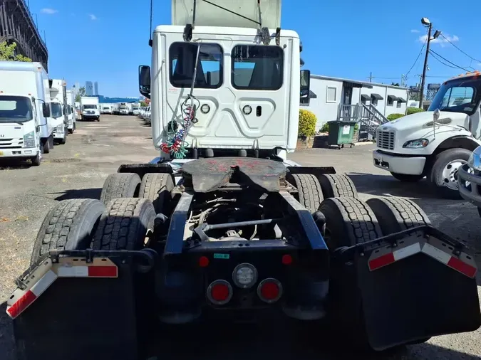2019 FREIGHTLINER NEW CASCADIA PX12664