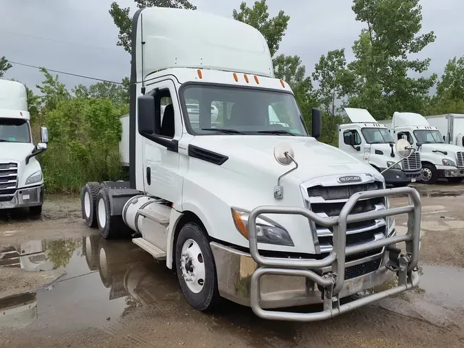 2019 FREIGHTLINER NEW CASCADIA PX12664