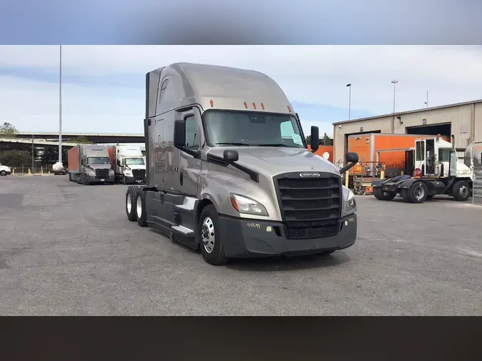2023 Freightliner Cascadia 126f72c24deb4ac5cd030fa5aff5c866194