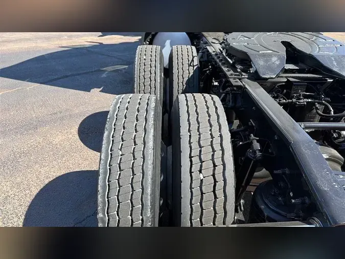 2022 INTERNATIONAL LT