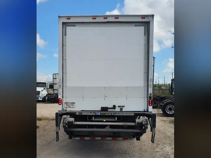 2018 FREIGHTLINER M2 106
