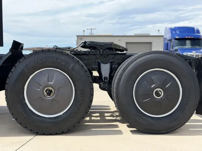 2023 International LT625