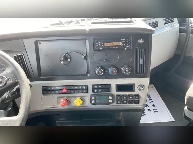 2020 Freightliner Cascadia 126