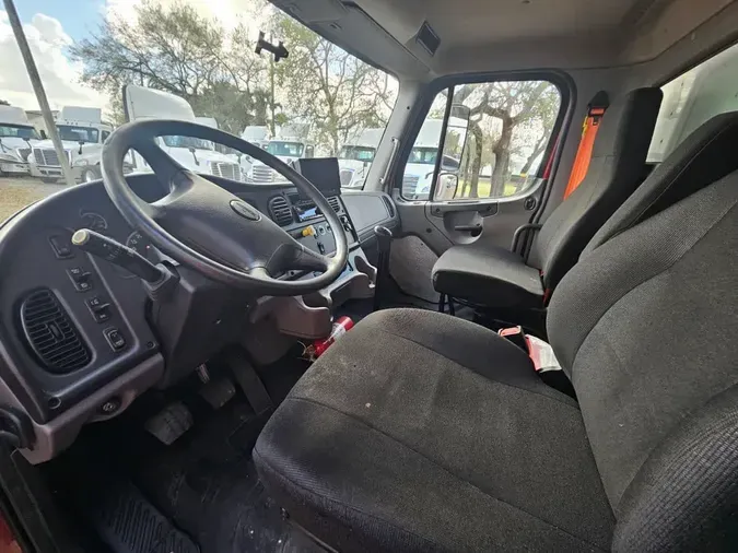 2020 FREIGHTLINER/MERCEDES M2 106f73454c55e22cf7f05b98b9eaf2e47c6