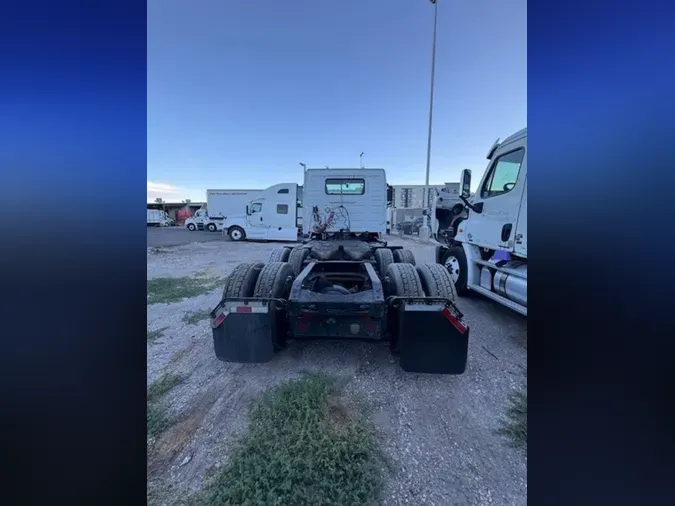 2019 VOLVO VNL64T-300f7368991bcbe1fb336276b3c78b6de8e