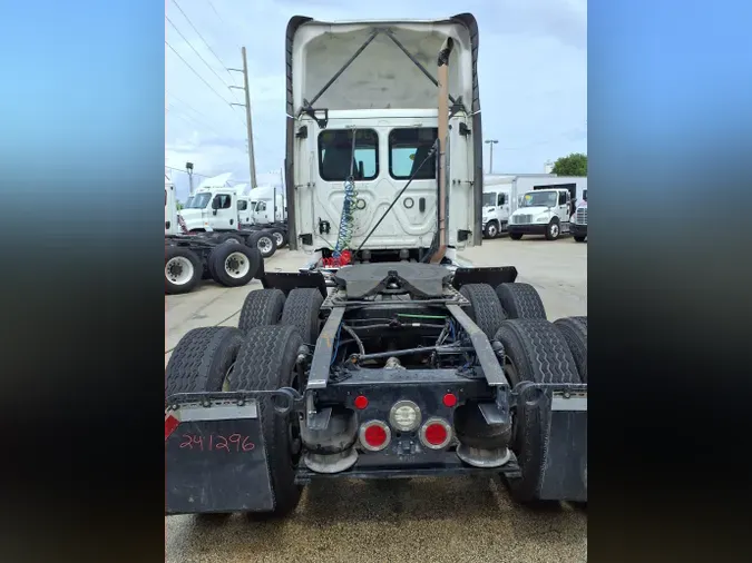 2020 FREIGHTLINER/MERCEDES NEW CASCADIA PX12664