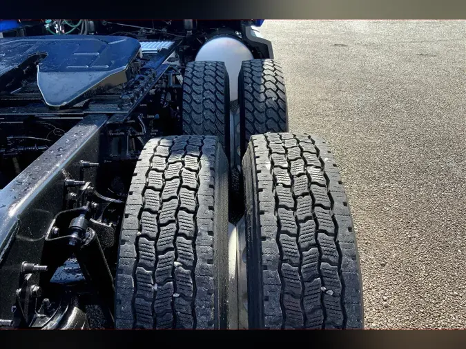 2022 INT LT625 6x4