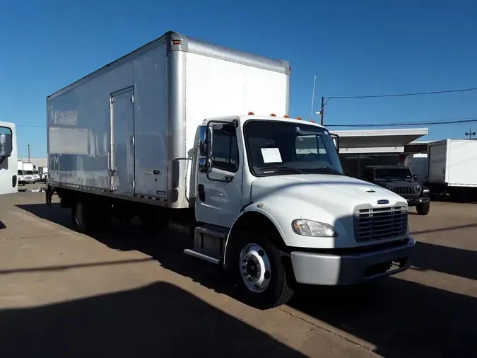 2018 FREIGHTLINER M2 106