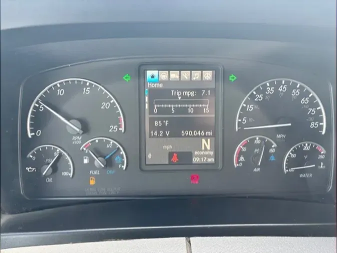 2021 Freightliner Cascadia 126
