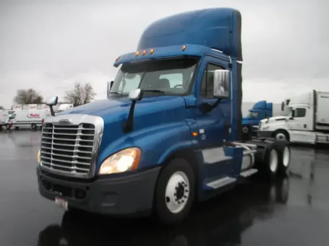 2017 FREIGHTLINER/MERCEDES CASCADIA 125