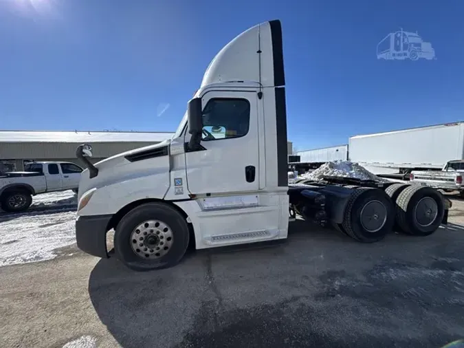 2020 FREIGHTLINER CASCADIA 116f740f21de51894d1e1e99129931de1d7
