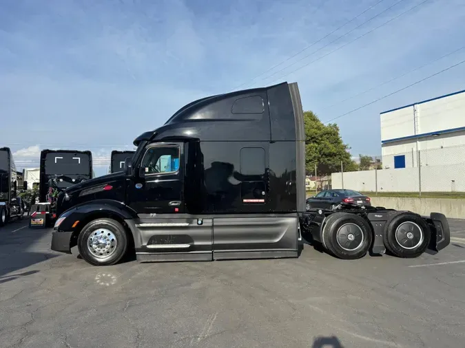 2023 Peterbilt 579