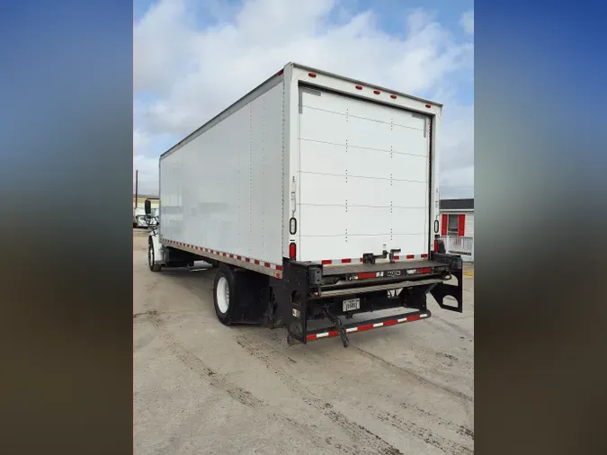 2016 FREIGHTLINER/MERCEDES M2 106