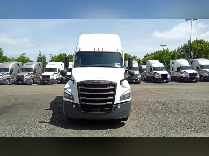 2023 Freightliner Cascadia 126f7486c3a27c723499d5c400cac8e53f0