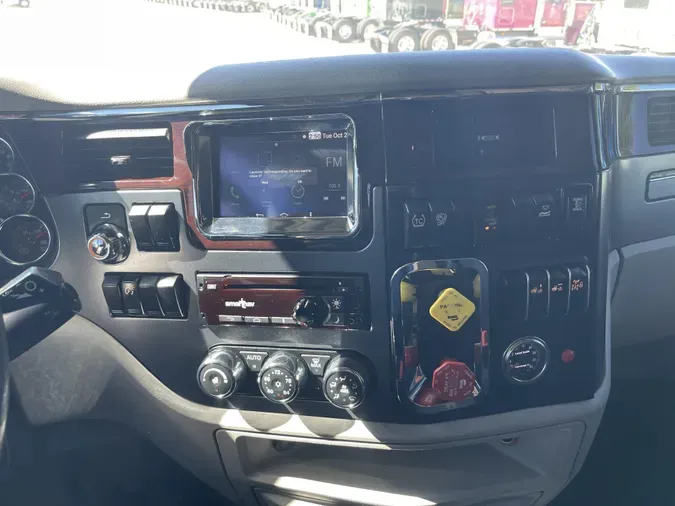 2020 Peterbilt 579
