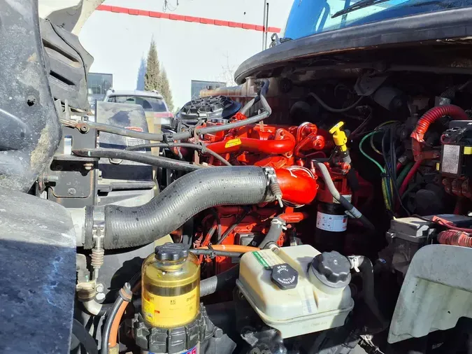 2019 FREIGHTLINER/MERCEDES M2 106