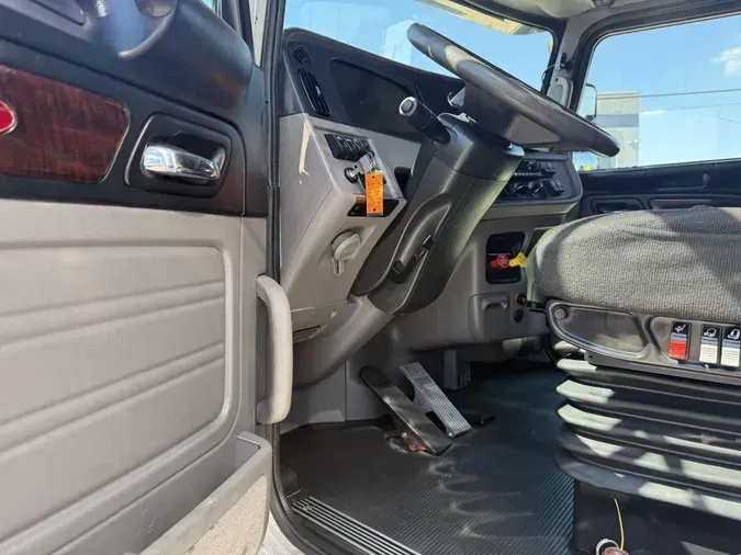 2022 Peterbilt 389f751062d3dddf154b2912597e9f0e106