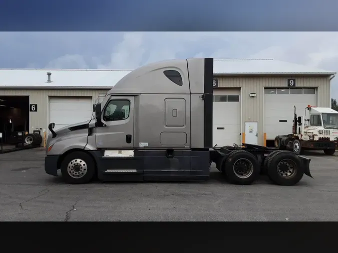 2022 Freightliner Cascadia 126f75291b7373f74917bab6f465bd72800