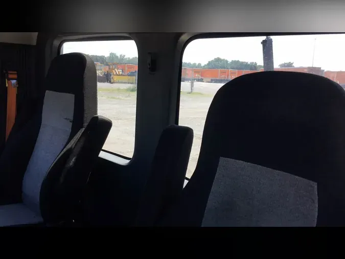 2020 Freightliner Cascadia 126