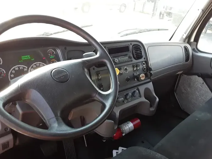 2017 FREIGHTLINER/MERCEDES M2 106f755d521c10c9d5f9417ab1aa97209cf