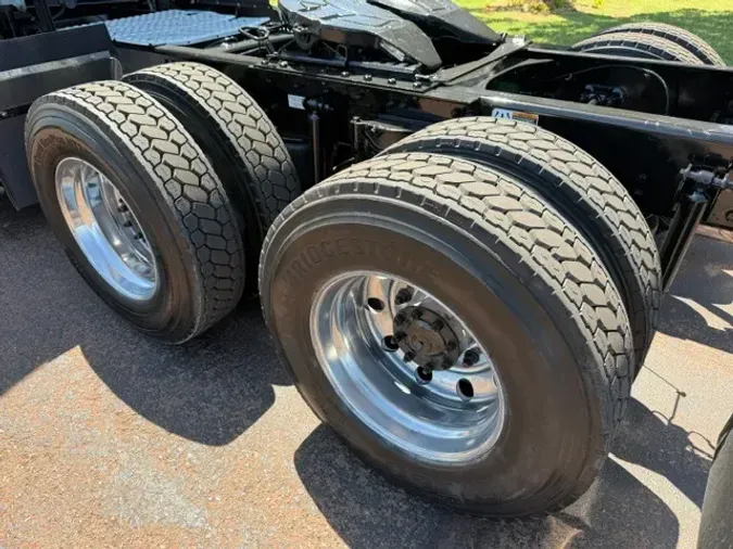 2021 KENWORTH T680