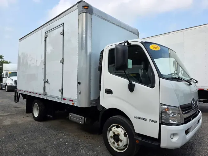 2018 HINO HINO 195