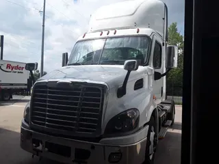 2018 FREIGHTLINER CASCADIA 113