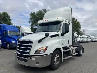 2019 FREIGHTLINER NEW CASCADIA 126
