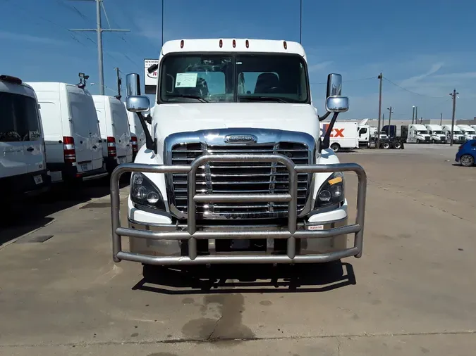 2019 FREIGHTLINER/MERCEDES CASCADIA 125