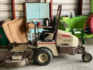 2011 Grasshopper 729T