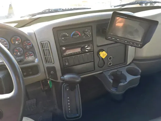 2019 NAVISTAR INTERNATIONAL 4300 SBA