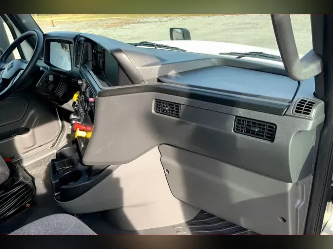 2023 INT LT625 6X4f766d598e31b4d28735cddf989386e3c