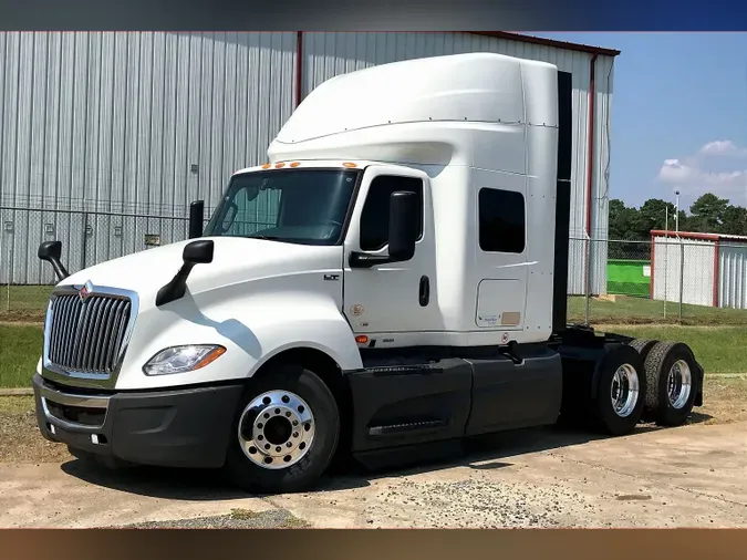 2023 INT LT625 6x4