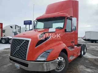 2020 VOLVO VNL62T300