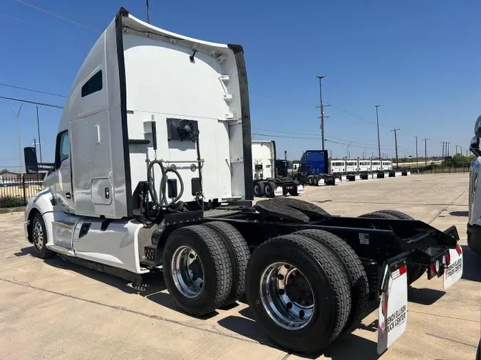 2021 Kenworth T680