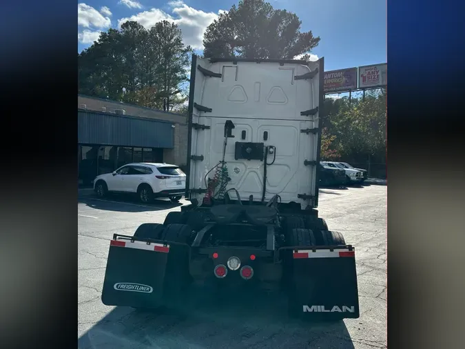 2019 FREIGHTLINER CASCADIA