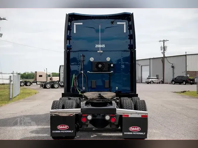 2020 PETERBILT 579